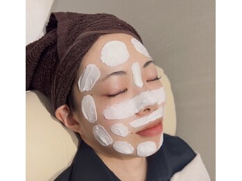 キューラッシュ 新宿店(Q-LASH)の写真/【NEW★】顔WAX/艶肌フェイスワックス脱毛でつるつる毛穴レスなお肌に♪気になる毛穴の黒ずみにもおすすめ