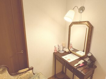 フローヴ(flove)/完全個室ドレッサー3