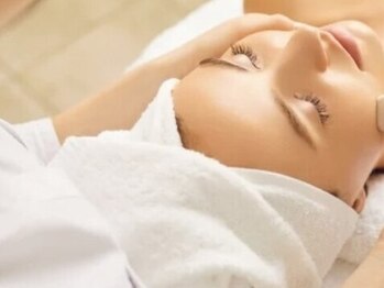 エフサロン(f salon)の写真/都度払いOKで自分のペースで通いやすい♪最新脱毛機を使用しているので、痛みも少なく施術を受けられます◎