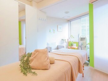 アイアロファ(i Arofa)の写真/《始めるなら今!》限定価格【メンズ★初回全身まるごと脱毛（顔・VIOも）1回￥12000】勧誘なし・都度払い◎