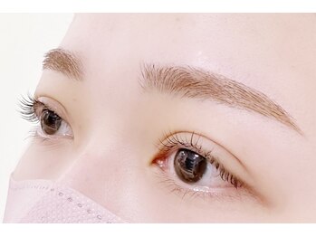 アンメ 東新宿(An'me)/間引きしてふわっと眉に