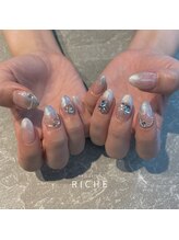 リッシュ(RICHE)/ホワイトクリスマスネイル