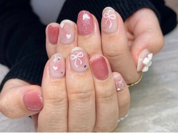 リリー(Lily)の写真/視線を集める厳選デザイン多数♪旬のトレンドアートでオシャレ度もUP♪丁寧な施術とモチの良さに定評あり◎