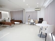 ブルーローズサロン 富山店(Blue Rose salon)の雰囲気（落ち着いた雰囲気でお客様を空間からおもてなしします）