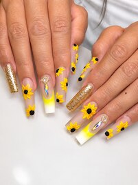 【スカルプ】ひまわりネイル
