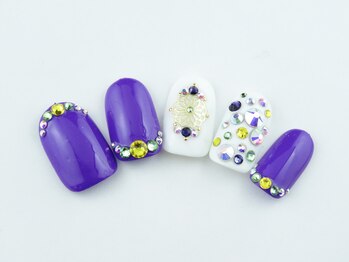 まつげアンドネイル ディアマンローズ(DIAMANT ROSE)/キラキラストーン・90分6930円