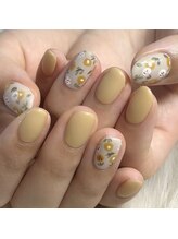 モモ(Momo)/秋フラワーネイル