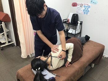 骨盤矯正西区堀江整体院/肩こり改善/肩甲骨はがし