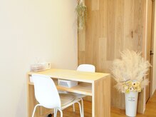 ビーユアセルフ(Be yourself)/セルフネイル☆対面施術席