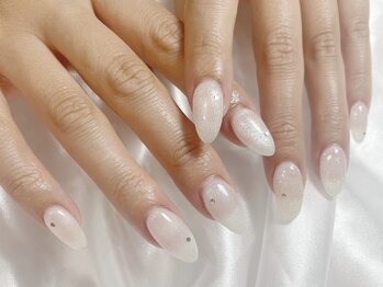 レアリゼ ネイル(Realiser nail)/ホワイトラメワンカラー