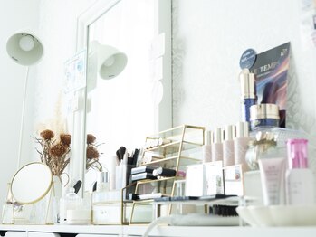 ラシュール(la sur)/7.メイクは無料サービス♪