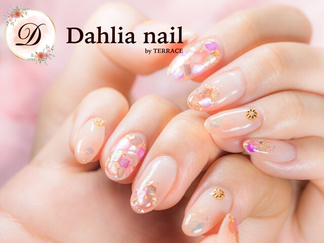 Dahlia nail by TERRACE