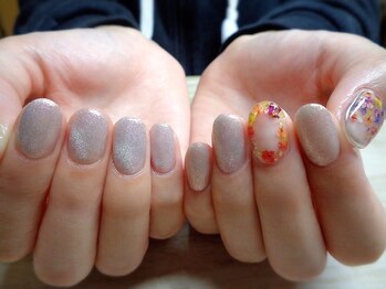 アミュリー ネイル アトリエ(Amury nail atelier)/押し花 マグネット トレンド