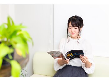 やけの鍼灸整骨院/待合室