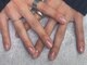 オムネイル 渋谷(HOMME NAIL)の写真/オフでも機械を使わない一本ずつ丁寧なケアで爪の形を整え、自爪の負担を最小限に抑え、モチの良さUP！