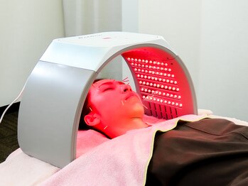 アキュピタル(acupital)/美容鍼の際に使用するLEDドーム