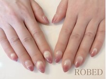 ローブド(ROBED)/グラデーションネイル