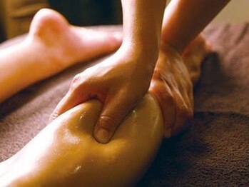 リハーブ ウミカジテラス(Re Herb)/膝下、ふくらはぎ、足裏のコリへ