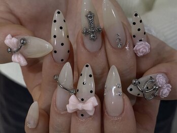 ミュウミュウ(miumiu)/春ネイル