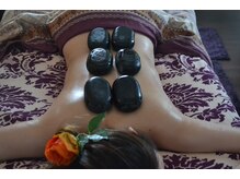 アーユルヴェーダアンドアロマエステ アユス(AYUS)/ホットストーンで芯から・・・