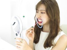 ラブホワイトニング 池袋店(LOVEホワイトニング)/ジェルを塗布＃ホワイトニング