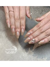 エム(em)/オーロラネイル