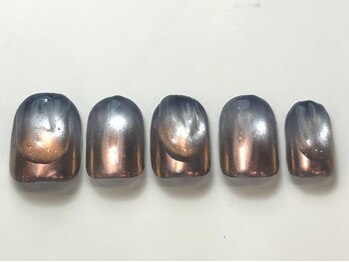 秋ブルー水光マグネット¥7550