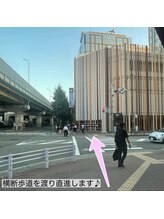 直進します