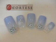 ネイルサロン コルテーゼ 四条烏丸店(CORTESE)/雪の結晶・グラデ・マシン不使用