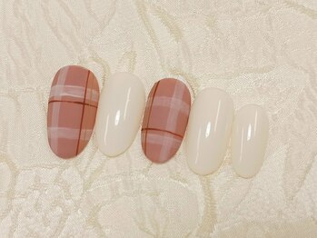 マーチ(March)/チェック柄ネイル