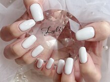 ライリス(Lylis)/不動のホワイトワンカラー