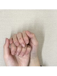ピンクベージュ