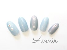アヴィニール 表参道(Avenir)/キュートな小花