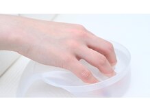 《ウォーターケア》ダメージレスなケア重視で”自爪を育てるネイル”