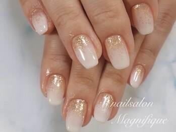 マニフィーク(magnifique)の写真/豊富なカラー数で理想の指先へ★ワンカラー¥5300～/フレンチネイル¥5500～指先からオシャレを楽しもう♪