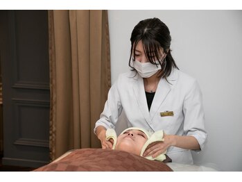 ヴィヴィアン 名駅店(骨気&Relaxation Vivian)/施術紹介 #コルギ