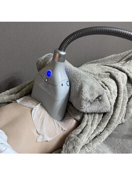 アモ(amo)/話題の脂肪冷却を体感