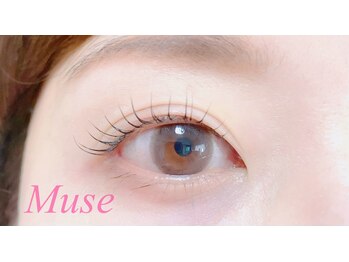 アイラッシュサロン ミューズ(Eyelash Salon Muse)/大きめカール目尻流し