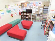 お待ちの間の漫画や雑誌も豊富