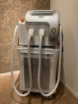 貴宝石岩盤浴ホットヨガスタジオ ぷりずむ/冷却式高性能脱毛