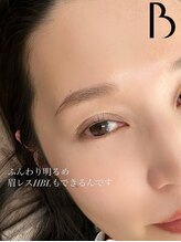 リフト(LIFT)/眉レス　ふんわり明るめHBL