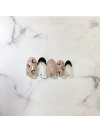 ムーンセルネイル