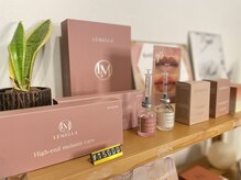 モニ(moni.)の雰囲気（ポジティブな光が入る店内♪）