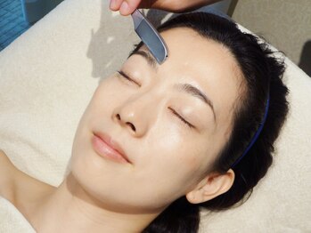 エルミタージュ(Ermitage)/眉も整えます