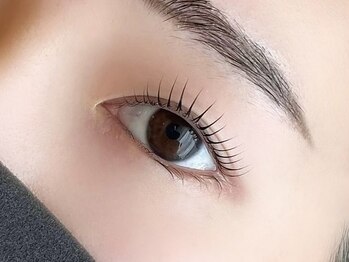 アンドシー 西宮北口店(and she.)の写真/上がりにくい目元も綺麗に◎豊富なデザインから『似合う目元』をご提案★【デザインまつげパーマ¥4980】