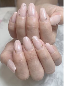 ネイルサロン ガーネッシュ(Ganesh)の写真/【ストーン付★ラメグラ￥4180／ワンカラーorカラグラ￥4400】センスが光る上品なデザインにうっとり♪