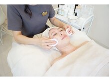 エイティ(Atey)/クリスティーナ肌質改善