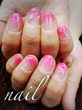 シキ(SIKI)/グラデーションショートネイル