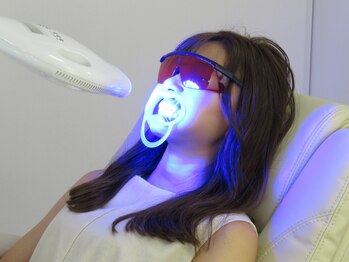 ラブホワイトニング 池袋店(LOVEホワイトニング)/LEDライト照射＃ホワイトニング