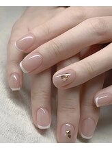 ユナ(YUNA)/フレンチネイル